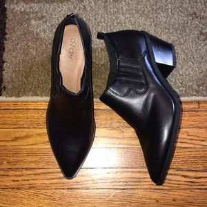Abound Black Pointed Western Ankle Booties